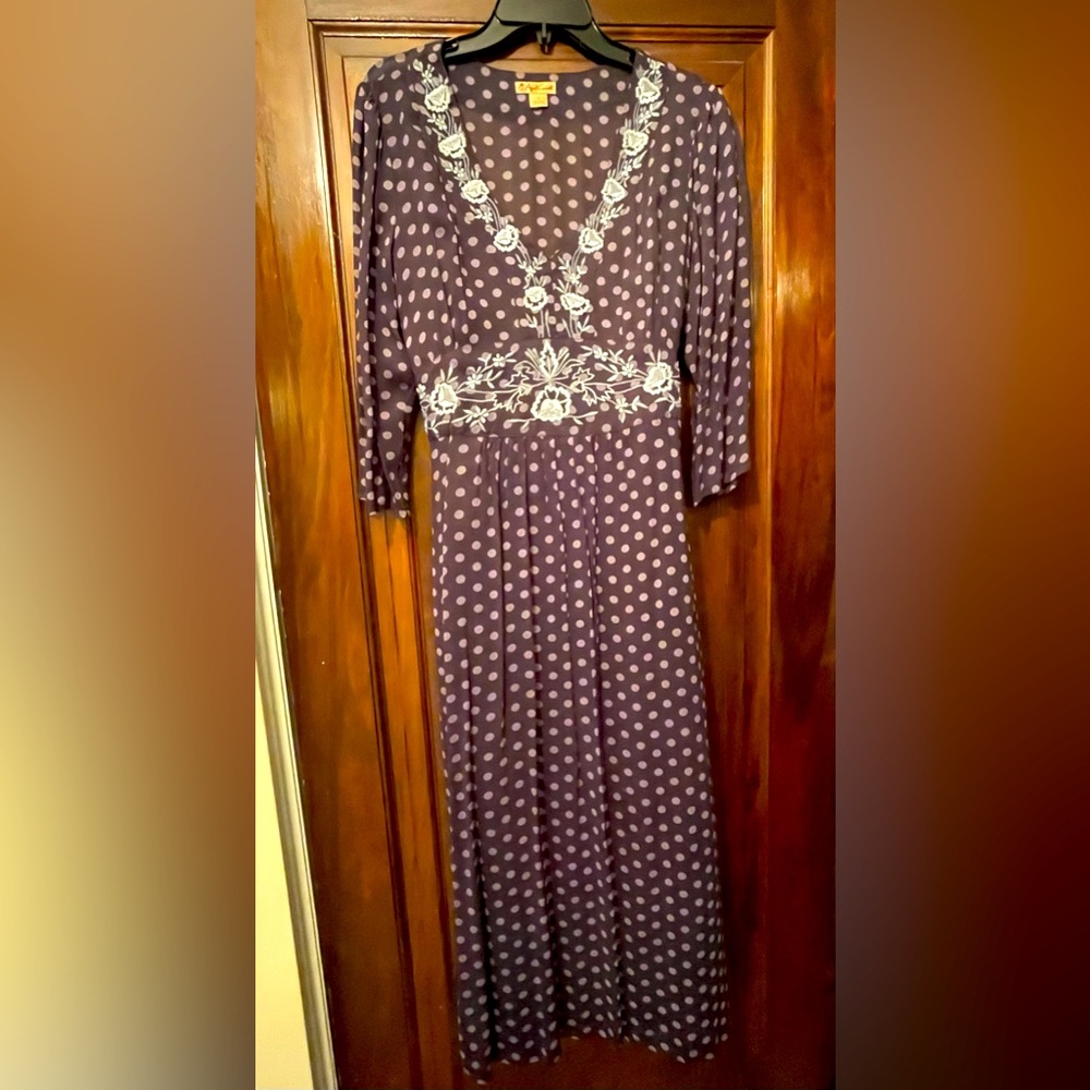 April Cornell dress. Large. Very flattering and comfortable. Perfect all seasons